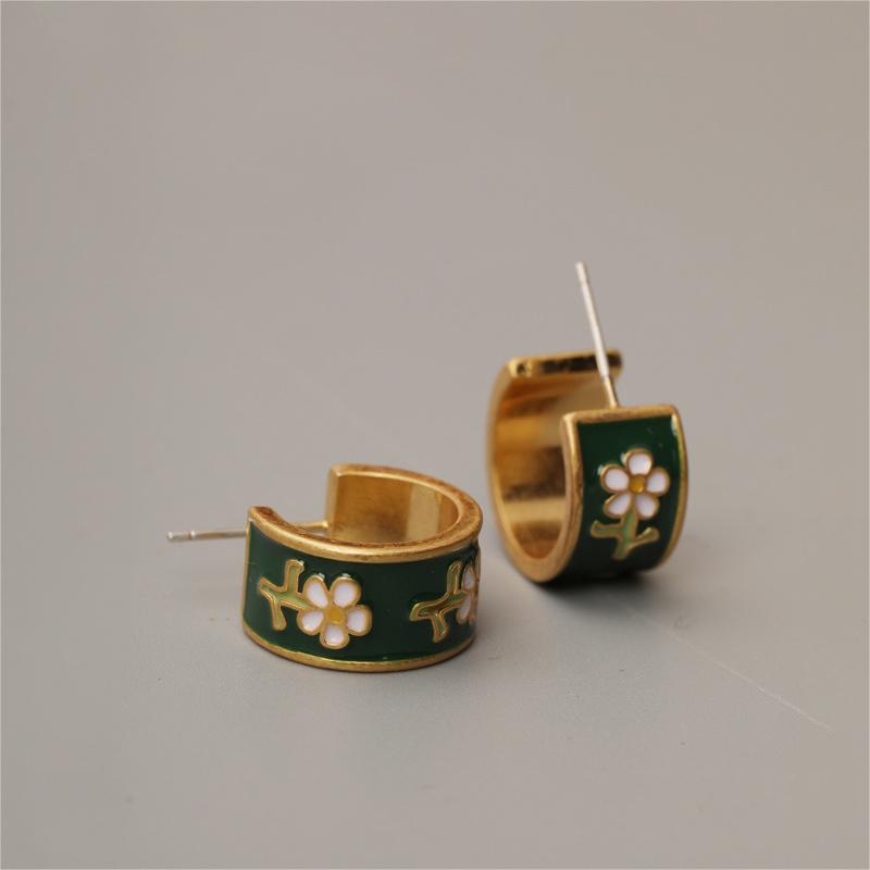 Flower Power Stud Earrings High Quality Enamel Coat